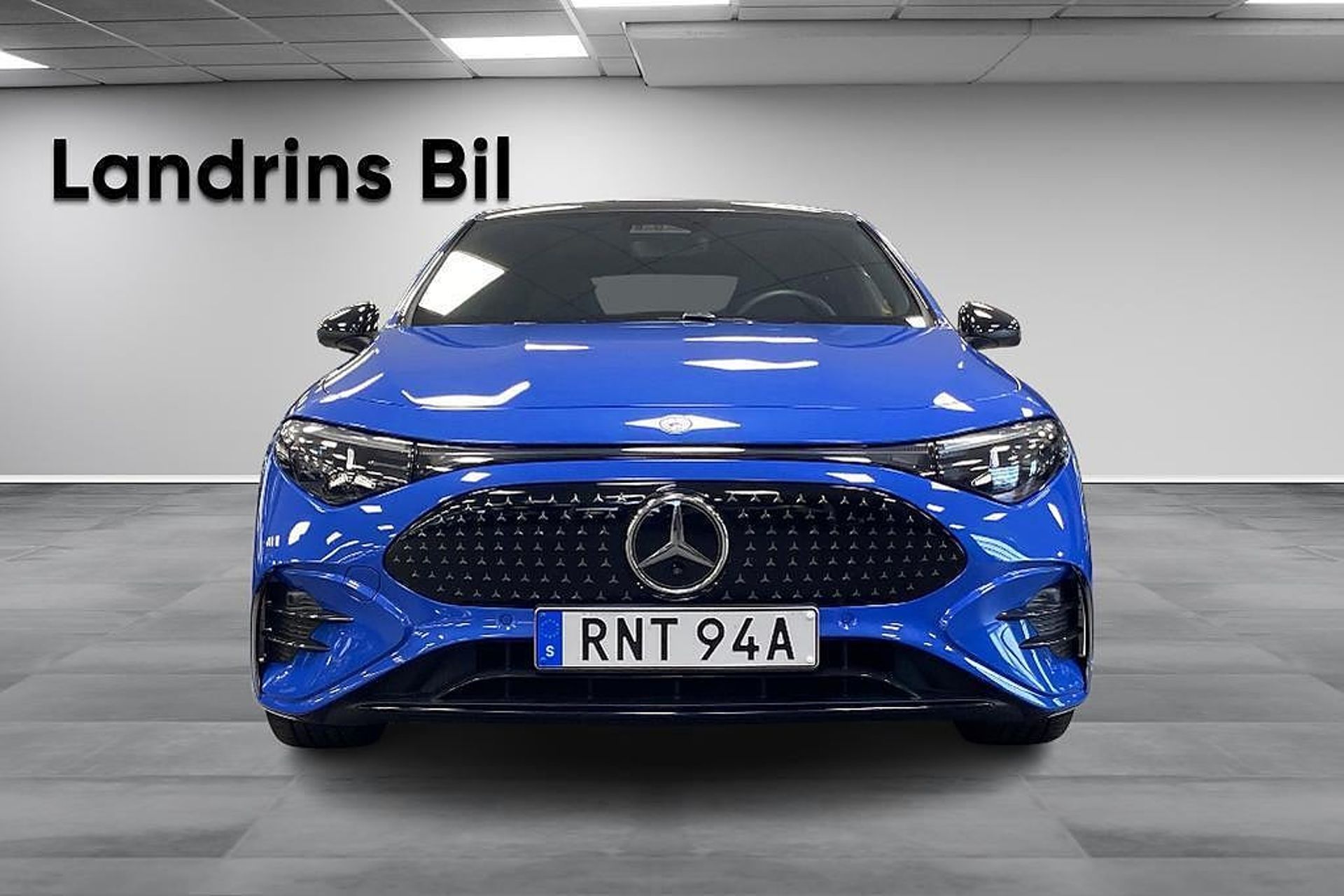 Mercedes-Benz CLA 250+ AMG Premium 2025, bild 2/14