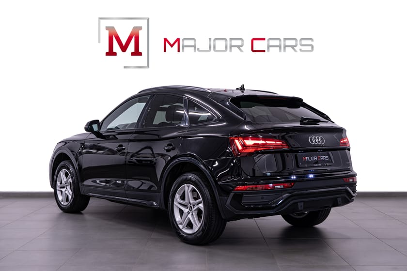 Bild 4 av Audi Q5 Sportback 40 TDI quattro MOMS Cockpit Matrix SvartOptik Drag