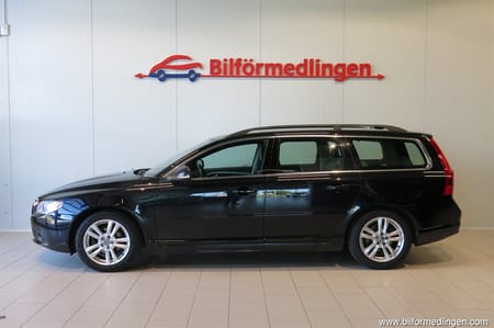 Volvo V70 II D3 136hk Aut. Momentum Skinn V-Hjul