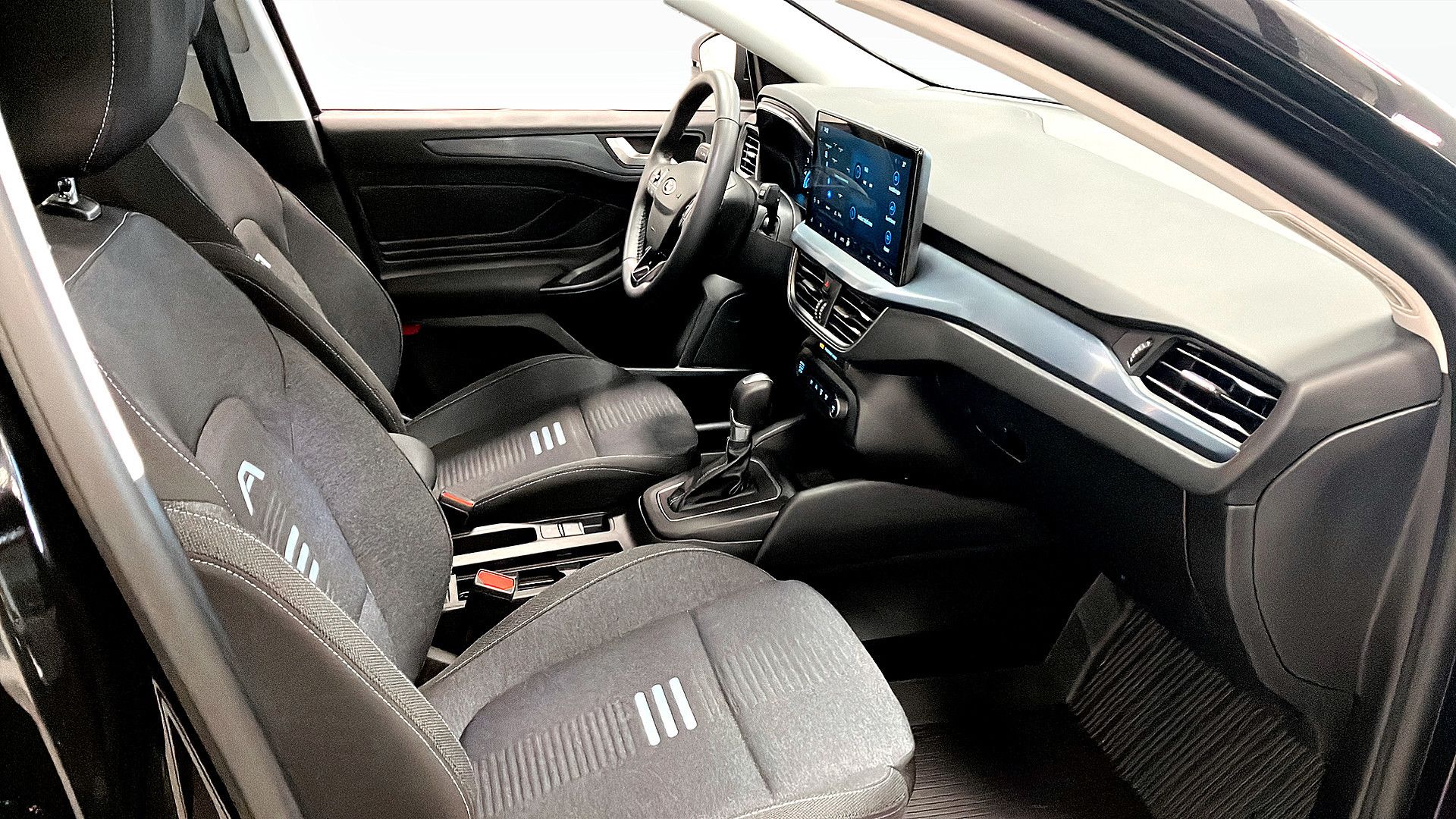 Ford Focus 2023, kuva 3/10