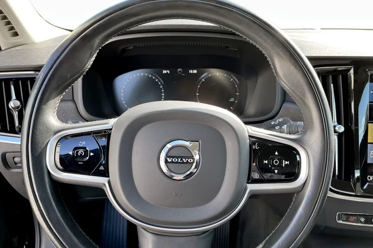 Volvo V90 Cross Country