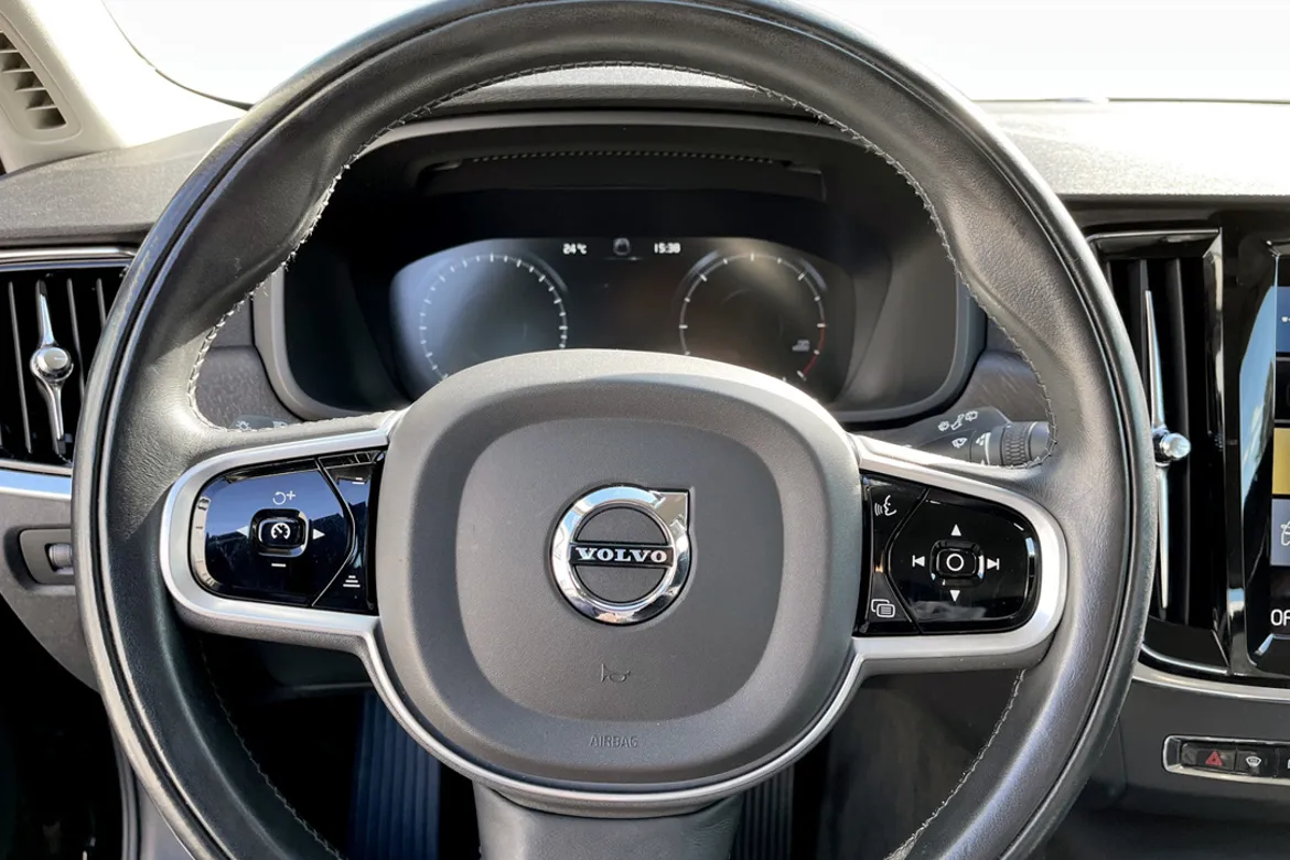 Volvo V90 Cross Country