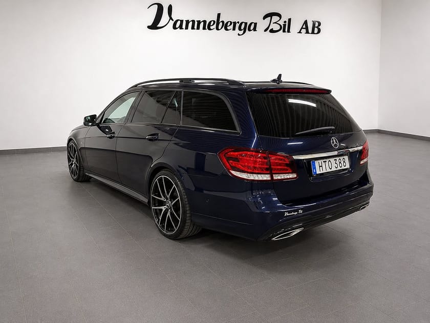 Bild 4 av Mercedes-Benz E 220 T BlueTEC 4MATIC 7G-Tronic Avantgarde Euro 6