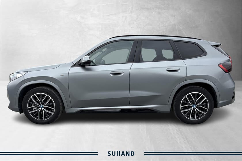 Bilde 2 av BMW iX1 xDrive30 Fully Charged/M-Sport/Harman/Soltak/Cruise++