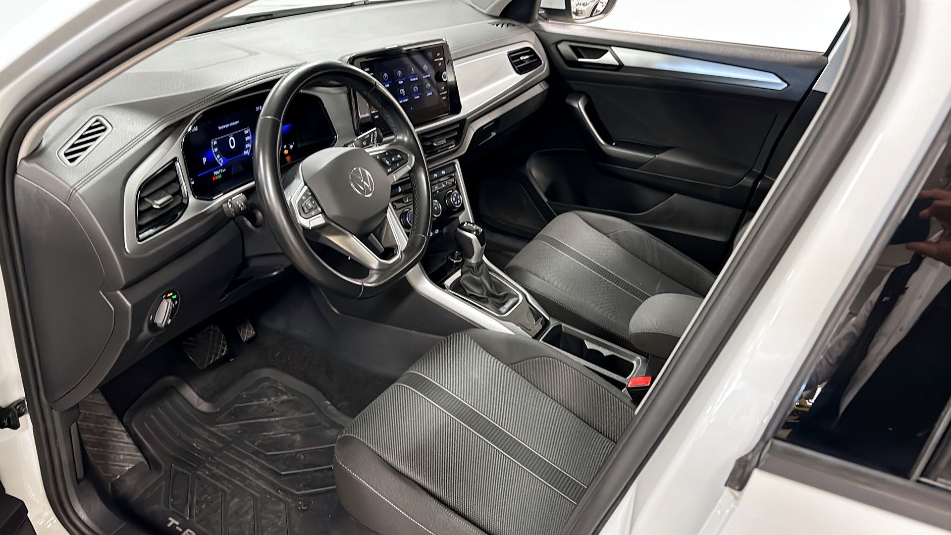 Volkswagen T-Roc 1.5 TSI 150 DSG/Dragpkt 2024, bild 7/10