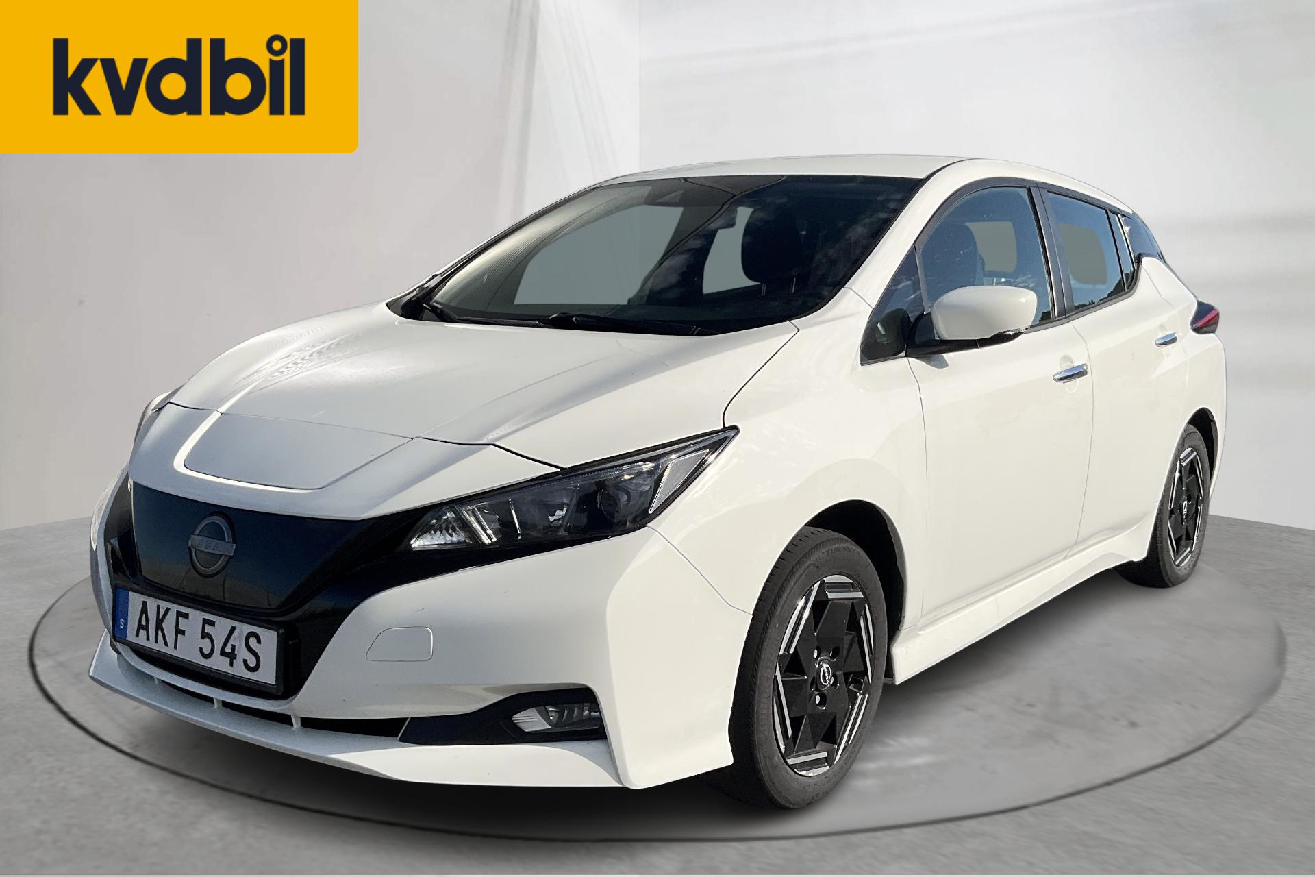 Nissan LEAF 2023