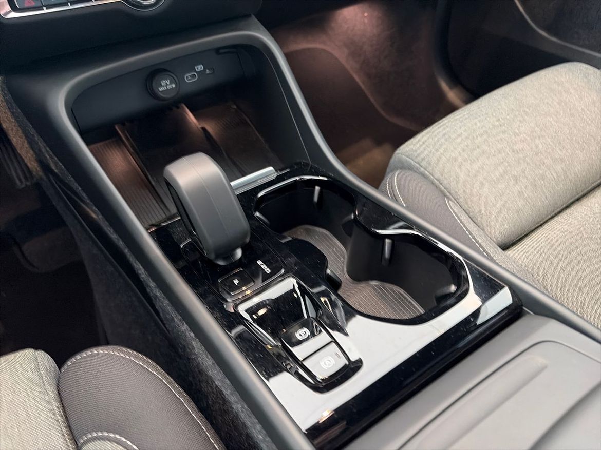 Volvo XC40 2025 - miniatyr 15