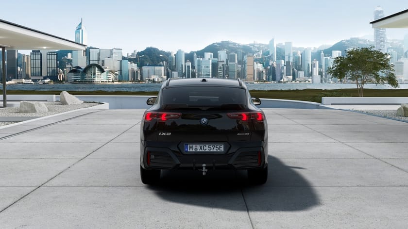 Bild 5 av BMW iX2 xDrive20 xDrive30 M Sport Pro Supercharged Drag DA Pro H K HUD
