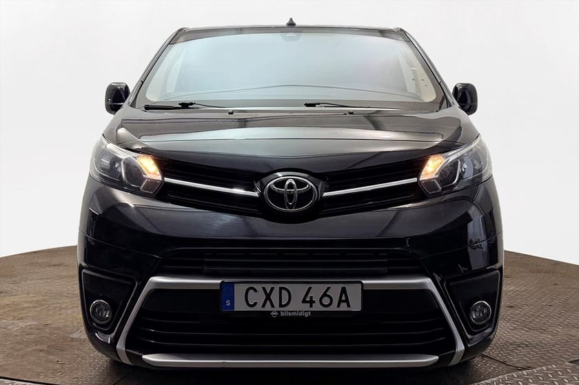 Bild 3 av Toyota Proace Electric 75 kWh L2 Komfort+ Drag 2xSidodörr Navi Kamera 3-sits 136hk