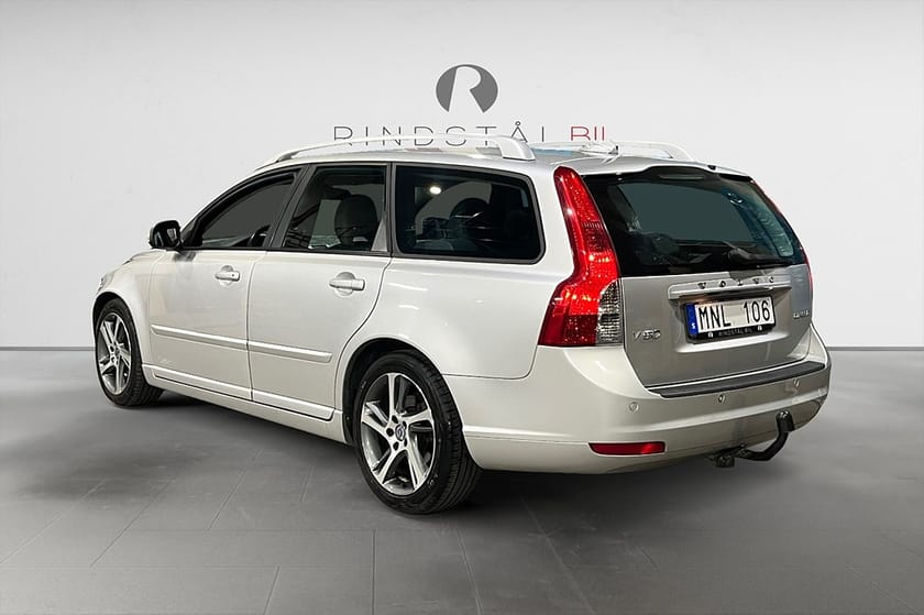 Bild 5 av Volvo V50 D2 115 HK CLASSIC MOMENTUM DRAG D-VÄRM KAMREM BYTT 17"