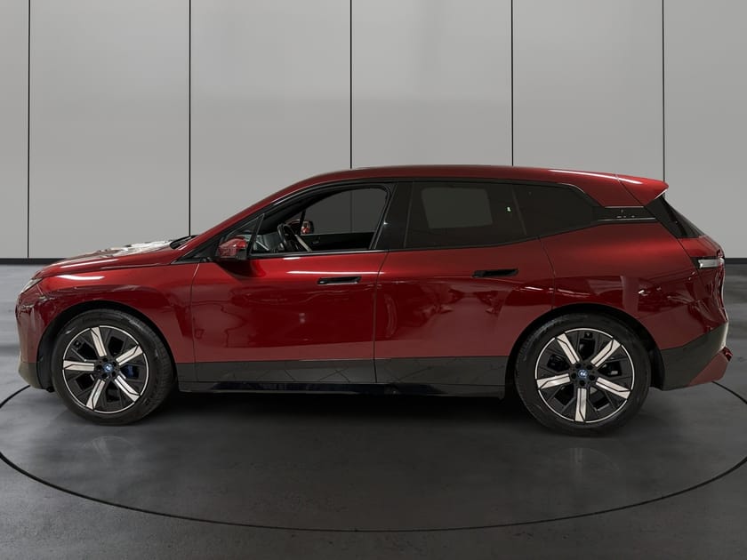 Bilde 2 av BMW iX xDrive40 
