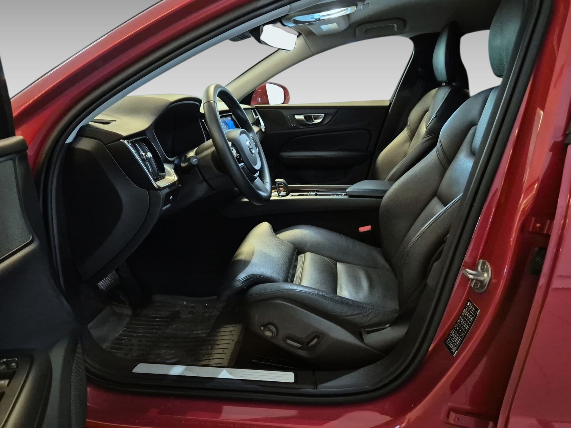 Volvo V60 Cross Country 2024, kuva 7/10