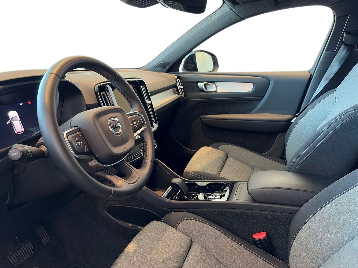 Volvo XC40 2025 - miniatyr 8