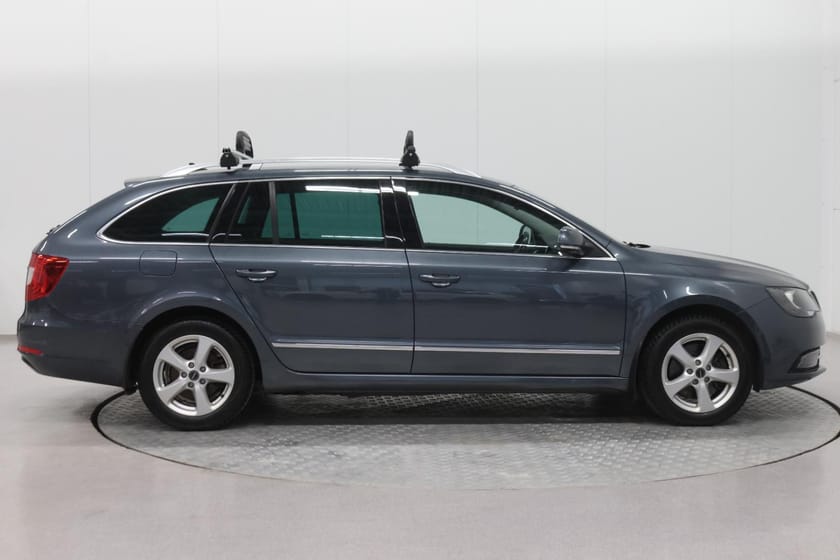Bilde 5 av Škoda Superb Stasjonsvogn 2,0 TDI 170hk 4x4 L&K DSG