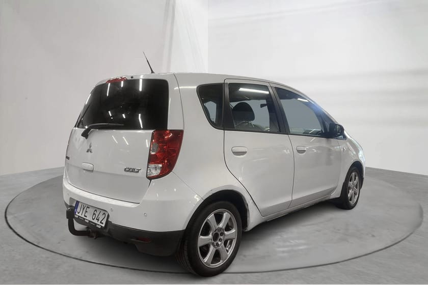 Bild 3 av Mitsubishi Colt 1.3 5dr (95hk)