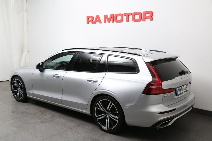 Bild 4 av Volvo V60 T5 250hk R-Design Aut 360° Kamera I Head up I Panorama