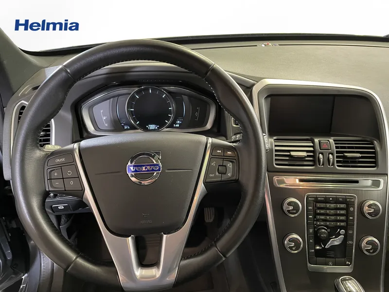 Bild 11 av 18 – Volvo XC60 D4 Momentum Business E PRO
