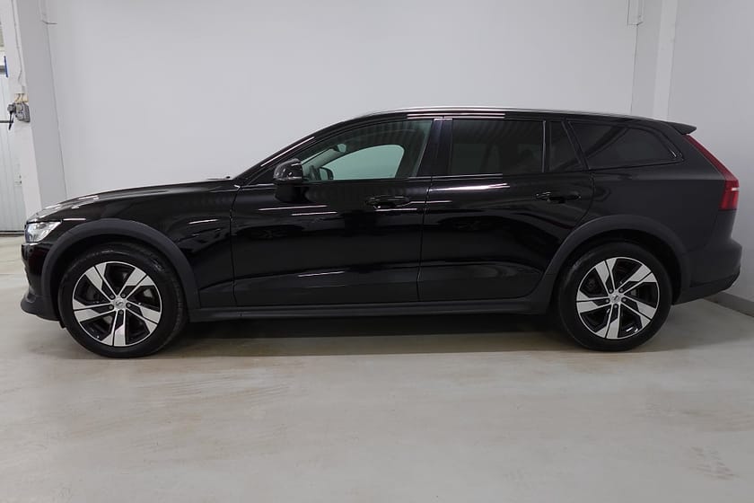 Bild 3 av Volvo V60 Cross Country B4 AWD Advanced Navi Pro D-Värme Drag Adap-F Kamera