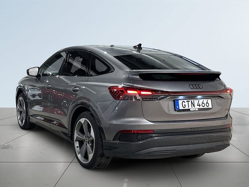 Bild 5 av Audi Q4 50 Sportback e-tron quattro SONOS Drag Pvärm Kamera SoV