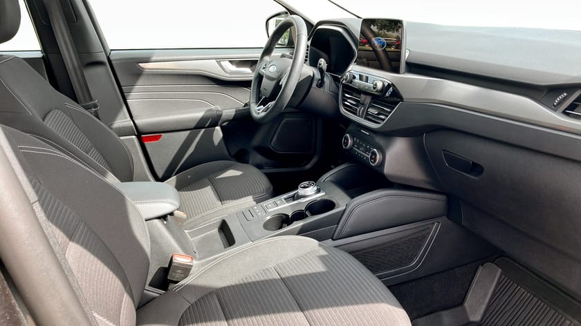 Bild 3 av Ford Kuga Plug-In Hybrid Titanium Automat 225hk