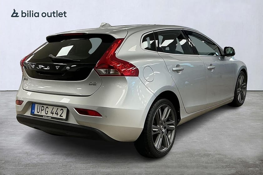 Bild 4 av Volvo V40 D2 Nybesiktigad PDC Bak Automat Bluetooth
