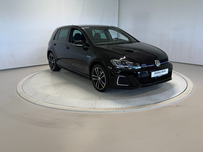 Bilde 2 av Volkswagen Golf GTE 1,4 204hk ACC/Hengerfeste/Kamera/EU 08.2028