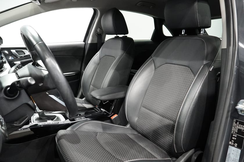 Bild 4 av Kia Ceed 1,5 GDI DCT  AUT 160 HK ADVANCE PLUS