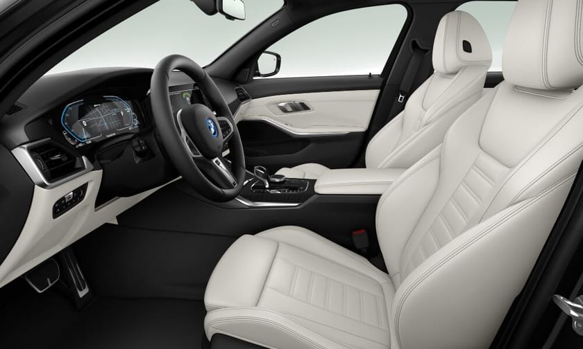 Bilde 2 av BMW 330e xDrive Touring 330exT M.SPORT-LASER-KROK-SKINN-KEYLESS-HIFI-H.UP-