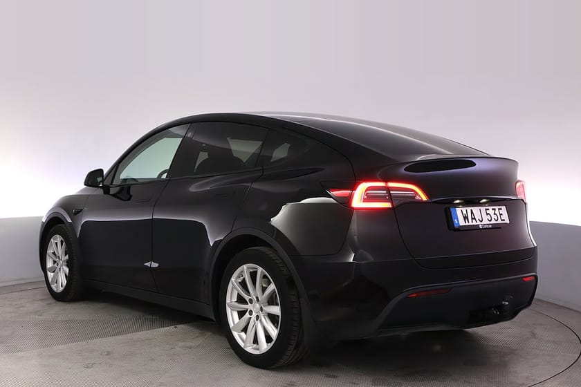 Bild 4 av Tesla Model Y Long Range AWD Uppg. Autopilot Panorama Drag