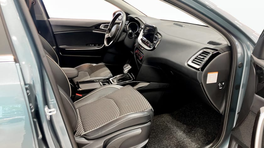 Bild 3 av Kia Ceed Sportswagon Plug-in Hybrid ADVANCE  *KIA GODKÄND*