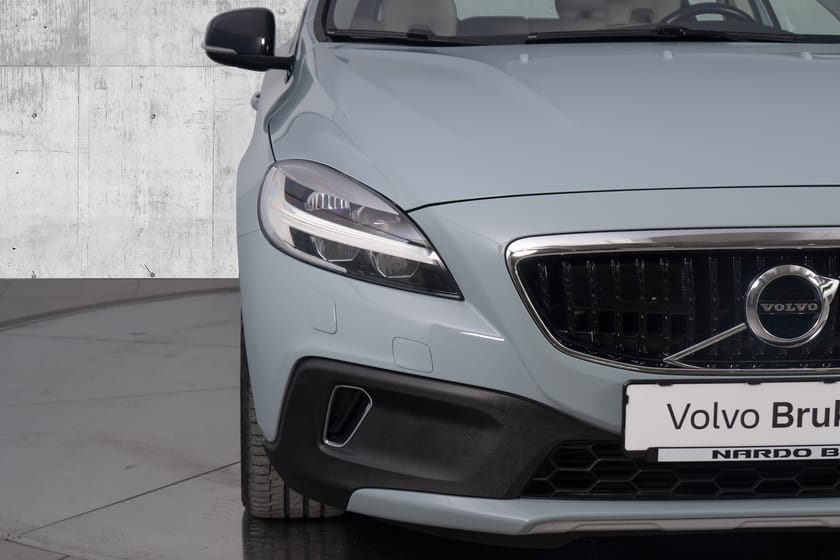 Bilde 5 av Volvo V40 Cross Country T4 AWD Summum Aut. Adaptiv CC/Volvo On Call/Navi