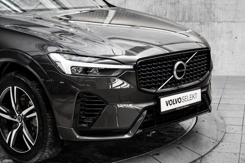 Bilde 3 av Volvo XC60 T6 AWD Plug In Hybrid Plus Dark 350Hk. Hengerfeste!