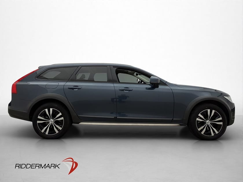 Bild 5 av Volvo V90 Cross Country D4 AWD VOC Pano B&W HuD 360° Skinn