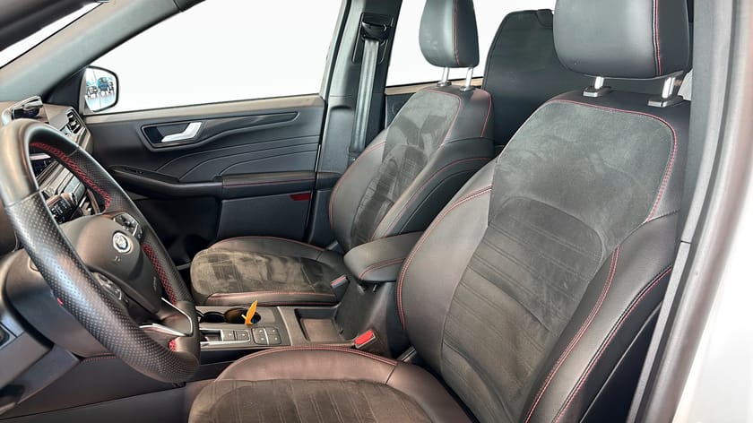 Bild 5 av Ford Kuga Plug-In Hybrid ST-Line X PHEV / Drag / 20" / B&O