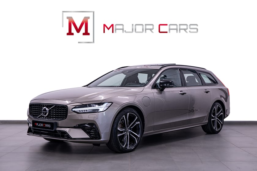 Bild 1 av Volvo V90 T8 AWD R-Design Pano 20" H/K 360° Luft-F HuD Massage Drag