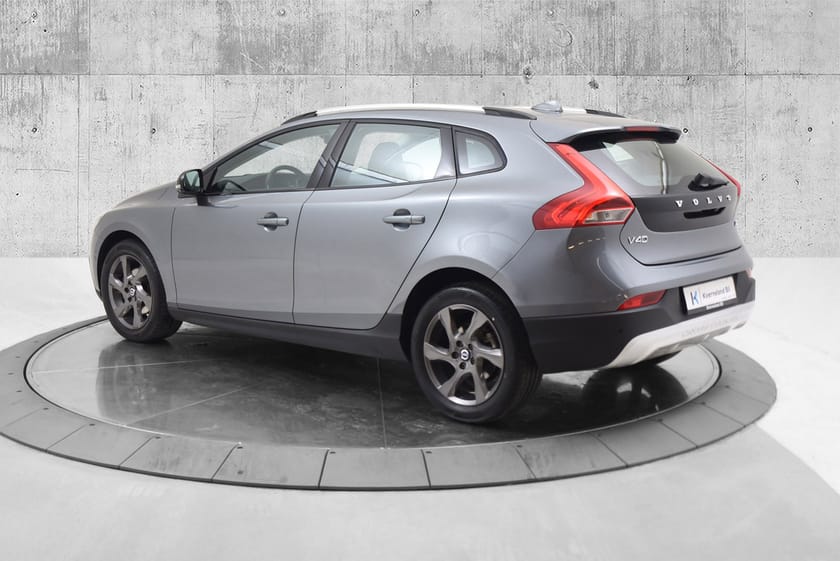 Bilde 5 av Volvo V40 Cross Country D2 115 HK/Summum/Skinn/Ryggekamera/SE KM!!!