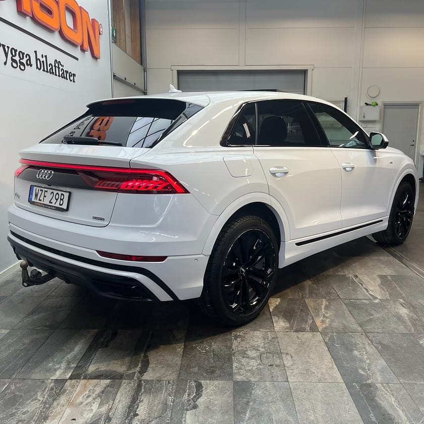 Bild 5 av Audi Q8 50 TDI quattro Q S Line B&O Matrix 360° Luftfjädring Pano