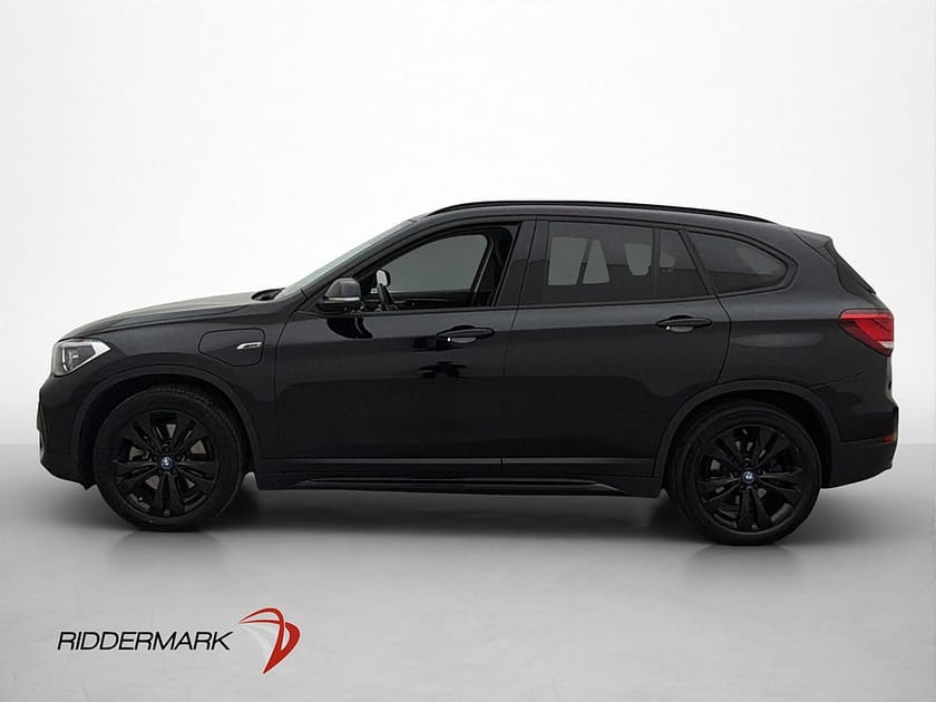 Bild 4 av BMW X1 xDrive25e Sport line Halvskinn Navi Två-Brukare HUD