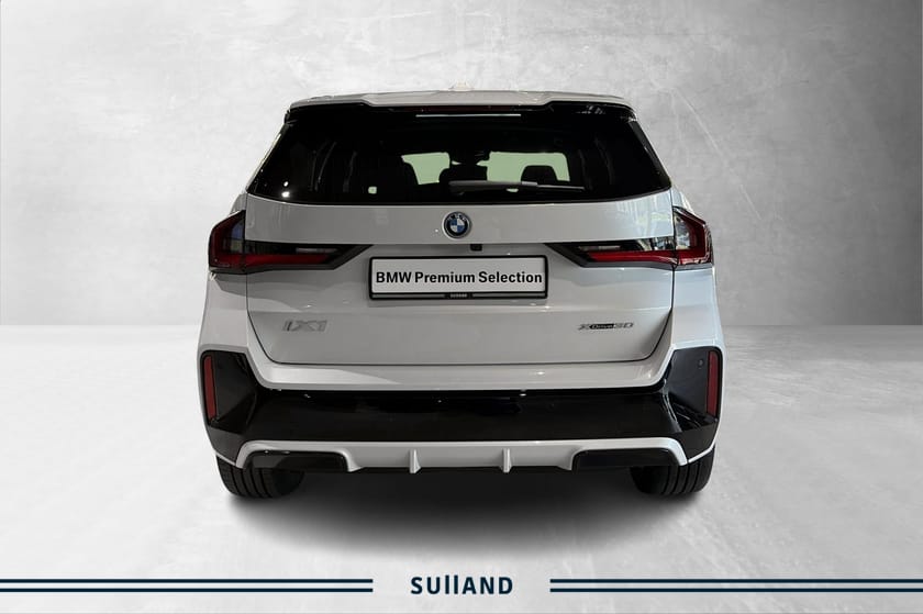 Bilde 4 av BMW iX1 xDrive30 Fully Charged/Panoramatak/Utvidet assistent pakke!