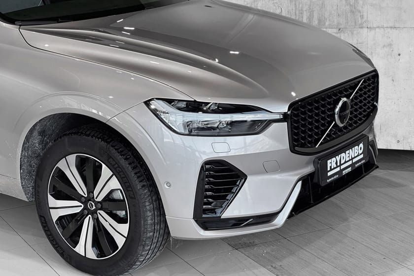 Bilde 2 av Volvo XC60 T6 Plus Dark KROK|PANO|360|TONEDE