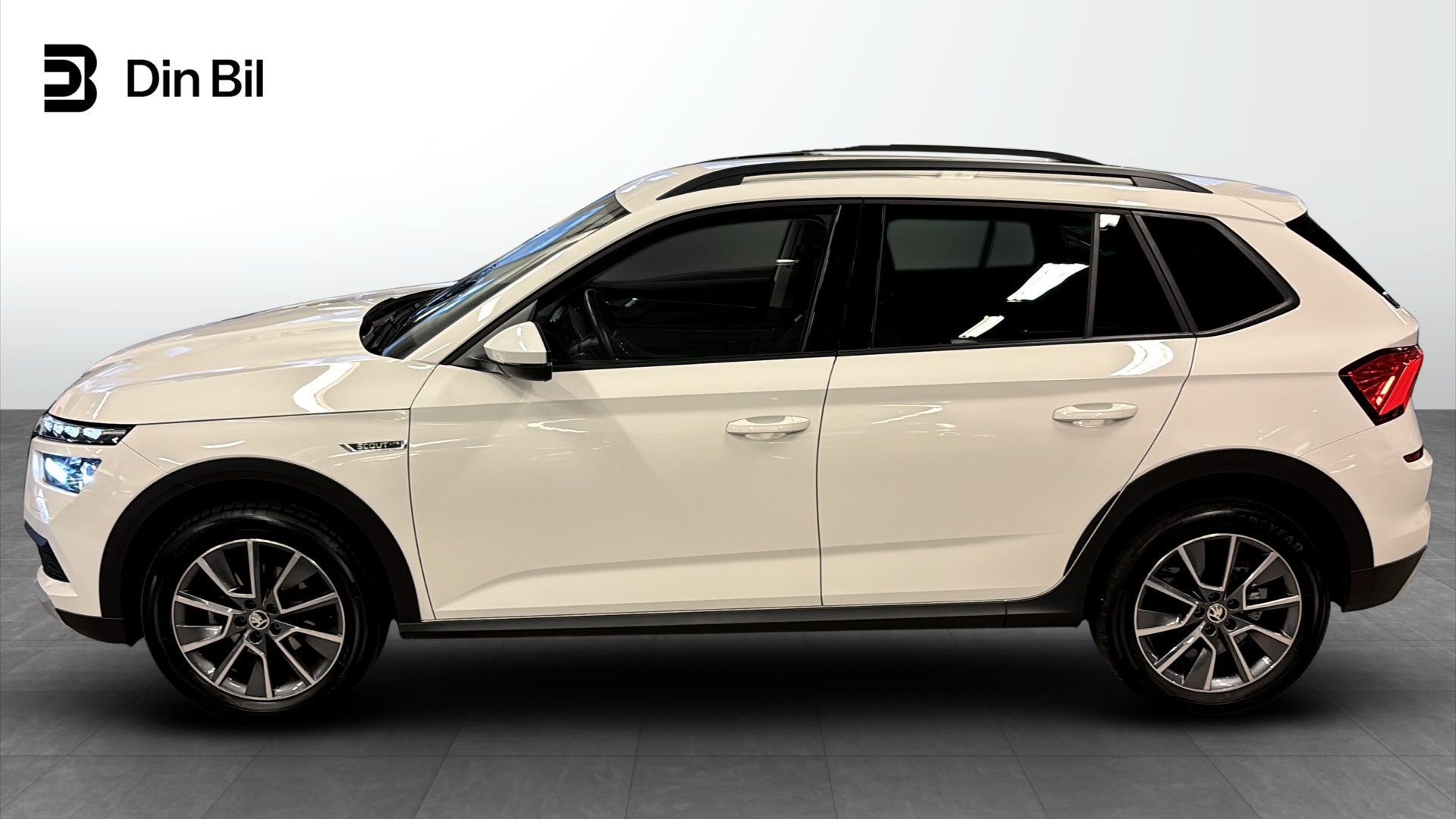 Skoda Kamiq 1.0 TSI 2023, bild 2/10