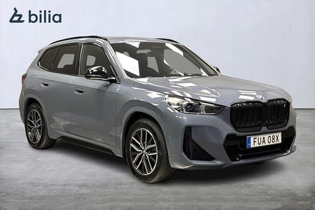 BMW iX1 xDrive30 xDrive30-M Sport-Rattvärme-Dragkrok-Head up-H&K