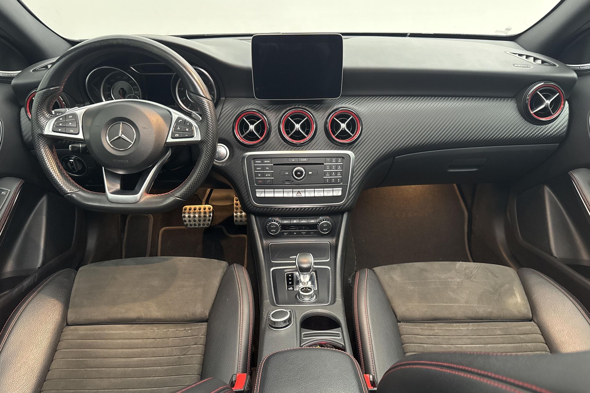 Mercedes-Benz A AMG A 45 4MATIC 2018, bild 7/10