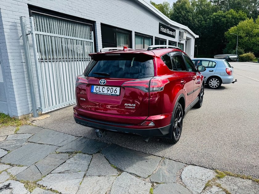Bild 3 av Toyota RAV4 Hybrid 2.5 VVT-i 197HK AWD-i X-EDITION / DRAG / VÄRMARE