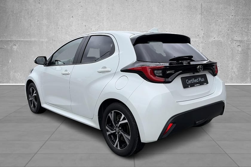 Bilde 3 av Toyota Yaris Hybrid 115 1.5 Active Tech. Stor service tatt 2026.