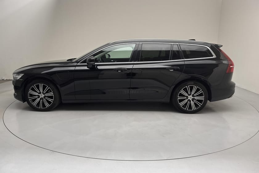 Bild 2 av Volvo V60 T6 AWD Recharge (340hk) Inscription Expression