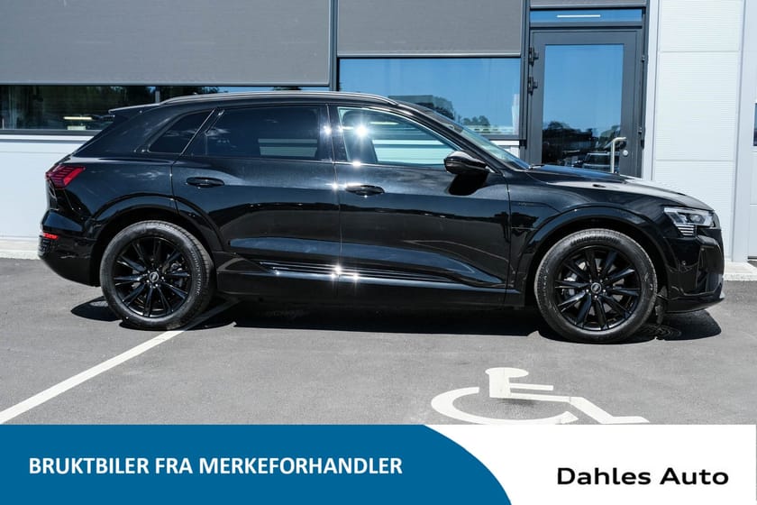 Bilde 5 av Audi Q8 50 e-tron quattro advanced