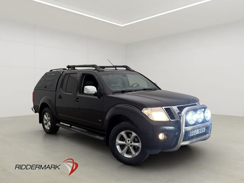 Bild 1 av Nissan Navara Dubbelhytt 3.0  231hk 4x4 Värmare Drag Taklucka BOSE Moms