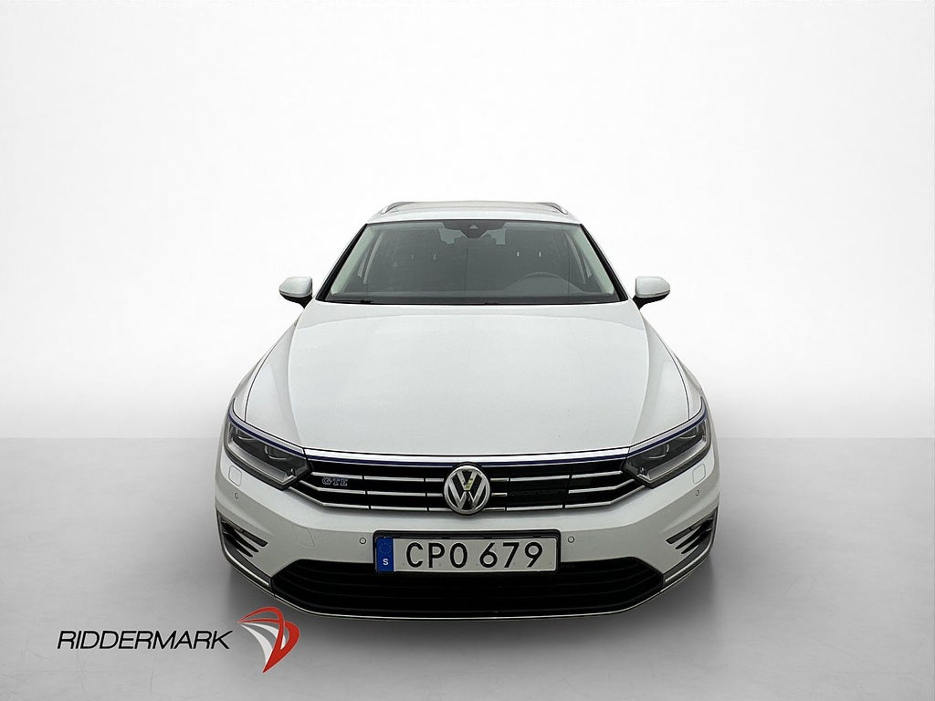 Volkswagen Passat 2018, photo 2/10