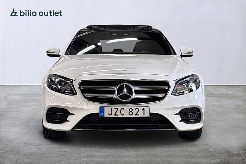 Bild 4 av Mercedes-Benz E 220 d 4MATIC AMG 194hk Panorama HuD Drag Navi Widescre
